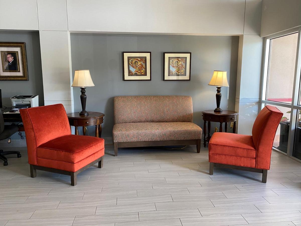 Hotel Ramada By Wyndham Luling Esterno foto