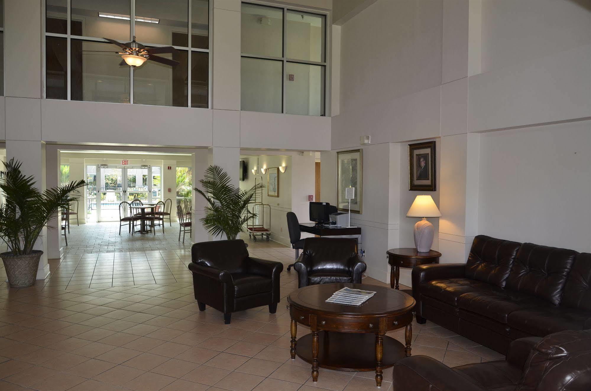 Hotel Ramada By Wyndham Luling Esterno foto